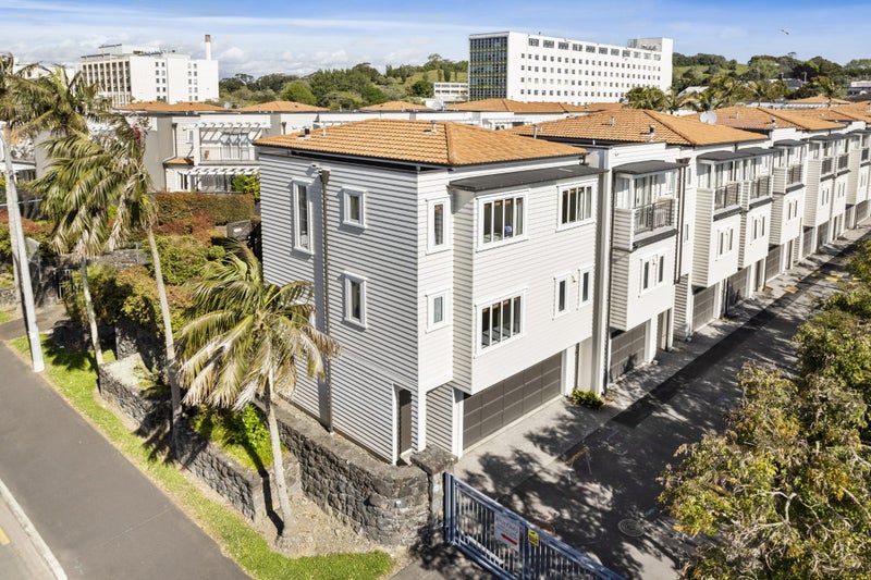 1/218 Green Lane West, Epsom, Auckland - Carousel 2