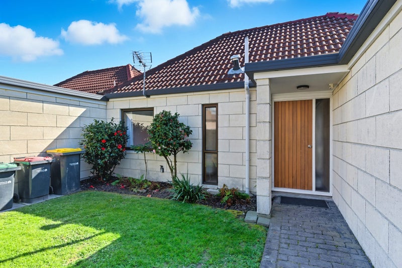 1/4 Broadbent Street, Riccarton, Christchurch - Carousel 24