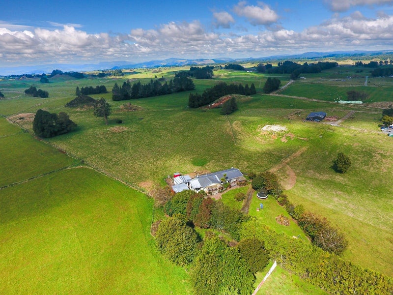 1201 Oturoa Road, Hamurana - Carousel 1