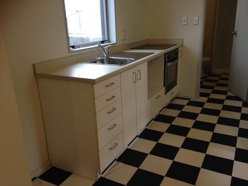 2/71 Springfield Road, St Albans, Christchurch - Carousel 2