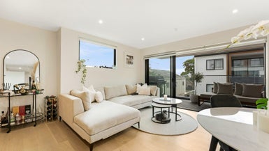 3/64D Coronation Road, Mangere Bridge, Auckland - Carousel 1