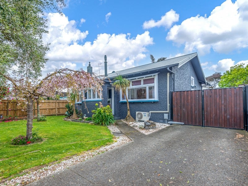 37 Burns Avenue, Takaro, Palmerston North - Carousel 26