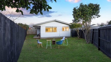 1/55 Tabitha Crescent, Henderson, Auckland - Carousel 1