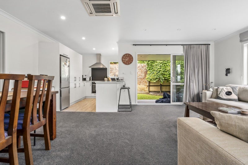 71A Galloway Street, Hamilton East, Hamilton - Carousel 2