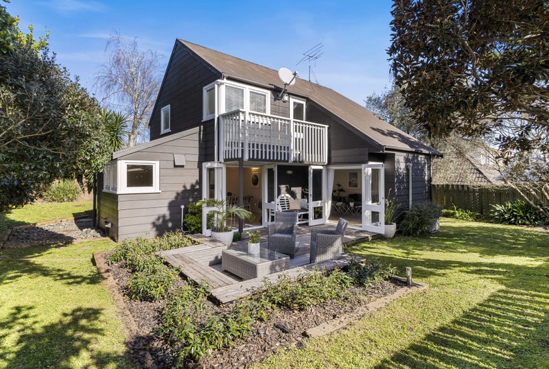 13A Rotomahana Terrace, Remuera, Auckland - Carousel 2