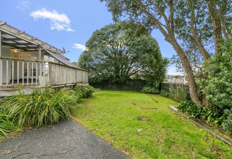 23 Anderson Avenue, Point England, Auckland - Carousel 17