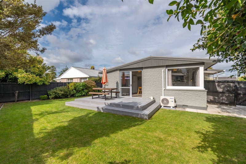 35 Prestons Road, Redwood, Christchurch - Carousel 1