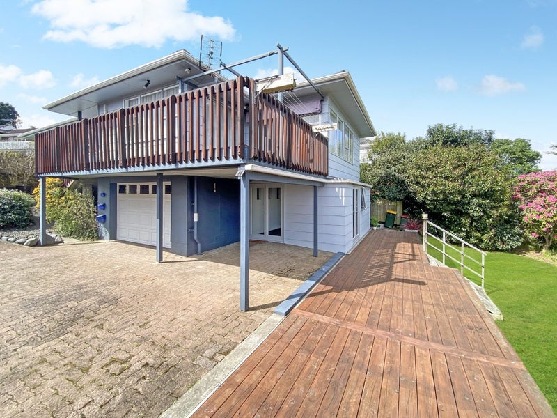 28 Lewisham Street, Highland Park, Auckland - Carousel 2