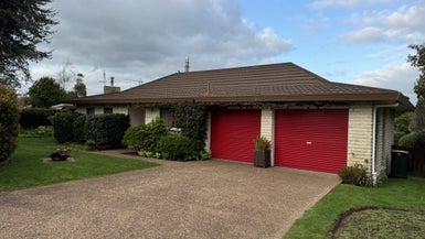 27 Lakeside Drive, Pahurehure, Papakura - Carousel 1