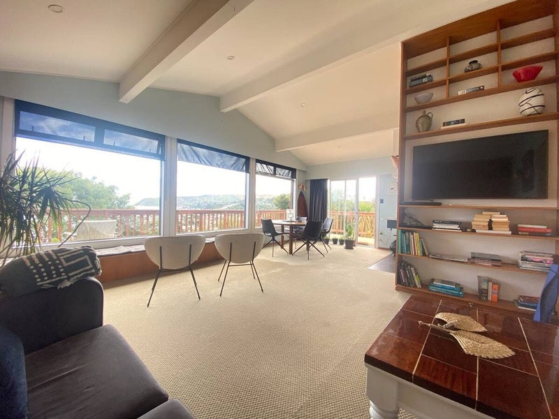 36 Taupo Crescent, Plimmerton, Porirua - Carousel 1