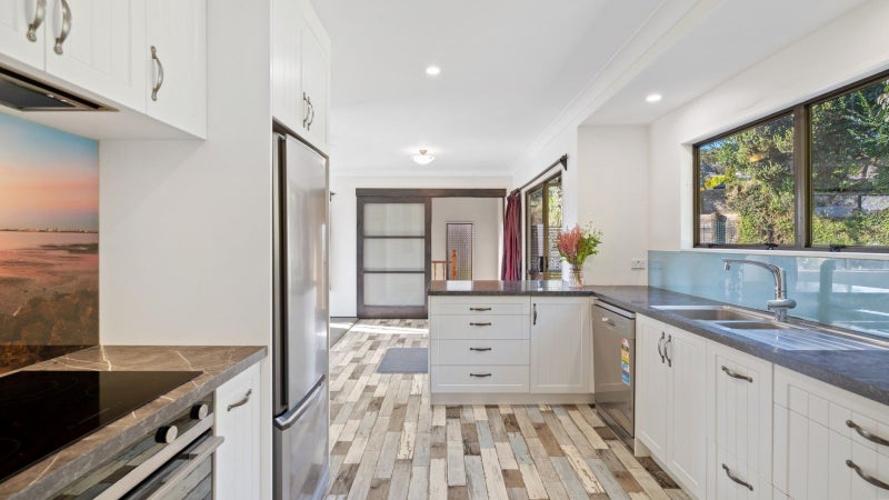 349 Waihi Road, Judea, Tauranga - Carousel 2