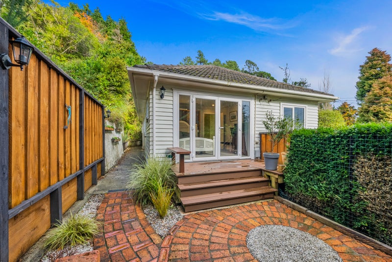 118 Manuka Street, Stokes Valley, Lower Hutt - Carousel 1