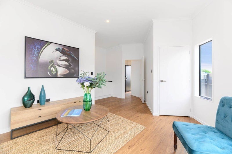 3/25 Griffen Park Road, Mount Roskill, Auckland - Carousel 2