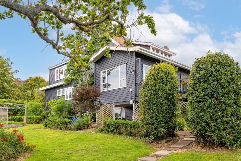 5 Sylvia Road, St Heliers, Auckland - Carousel 1