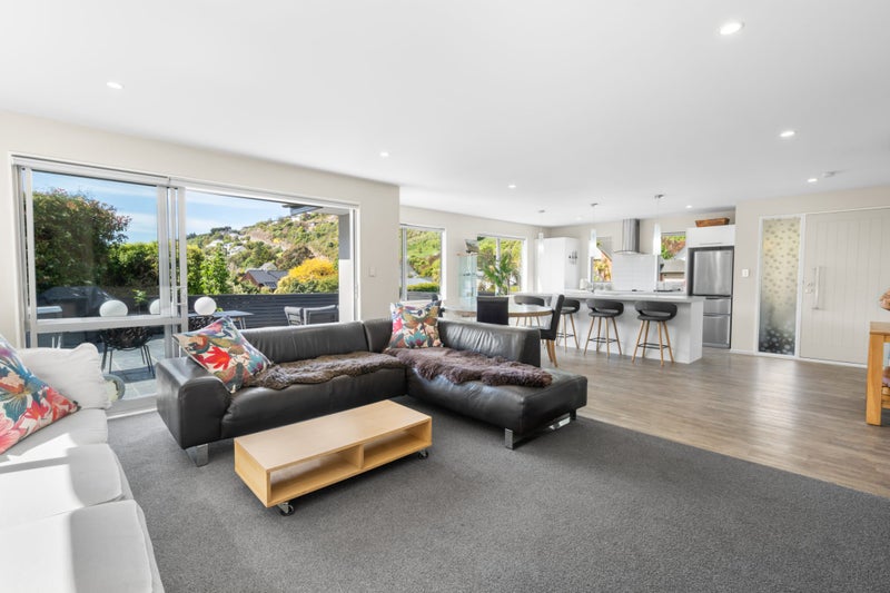 14 Virginia Lane, Mount Pleasant, Christchurch - Carousel 2