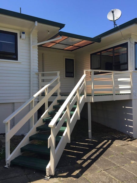 15 Udys Road, Pakuranga, Auckland - Carousel 7