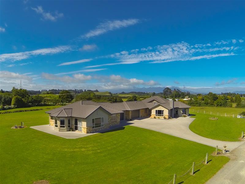 211 Manutahi Road, Tarurutangi - Carousel 1