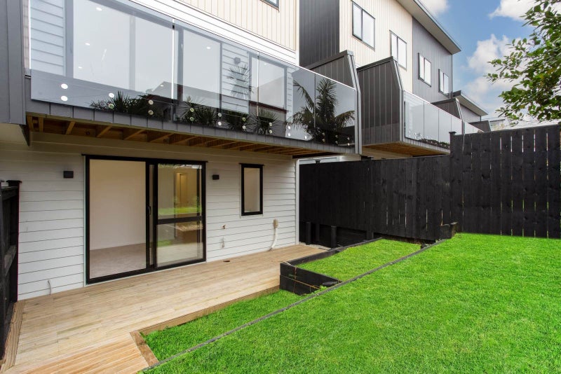 13/13 Arawa Street, New Lynn, Auckland - Carousel 2