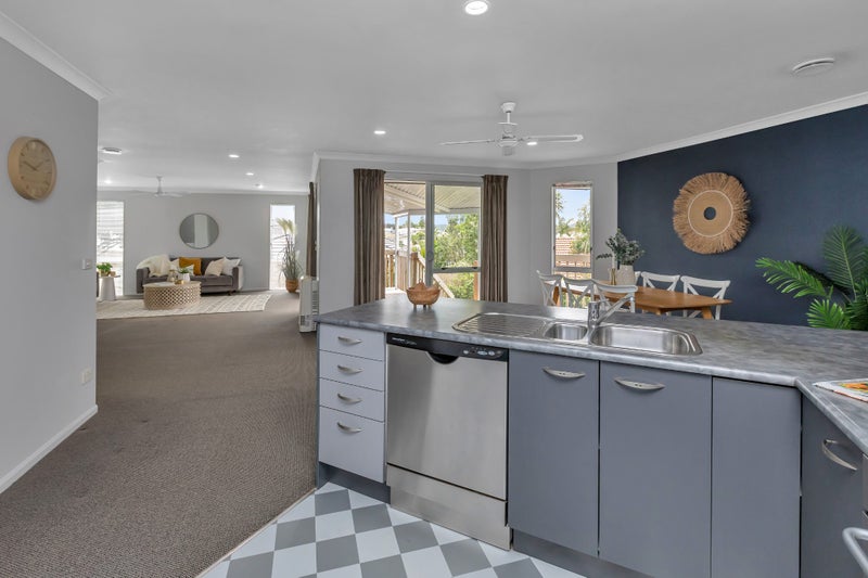26 Balmacewan Drive, Te Kamo, Whangarei - Carousel 2