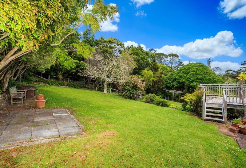 8 Radiata Lane, Chatswood, Auckland - Carousel 12
