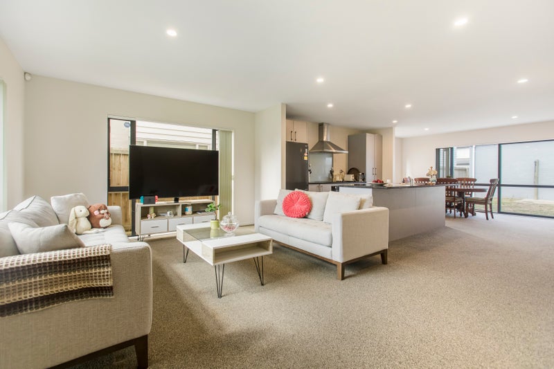 36 Hollowout Street, Takanini, Auckland - Carousel 2