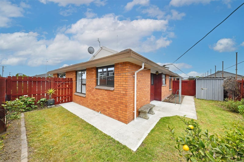 2/2 Mchaffies Place, Wainoni, Christchurch - Carousel 15