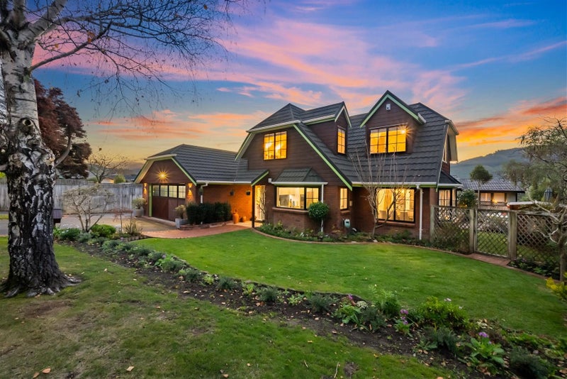 2/21 Marlborough Street, Silverstream, Upper Hutt - Carousel 2