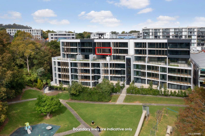 505/8 Kingsland Terrace, Kingsland, Auckland - Carousel 2
