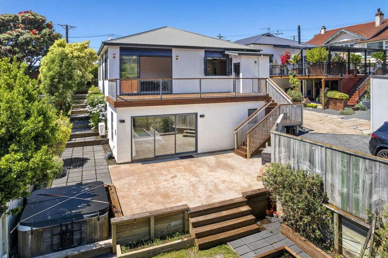 28 Cliffs Road, Saint Clair, Dunedin - Carousel 26