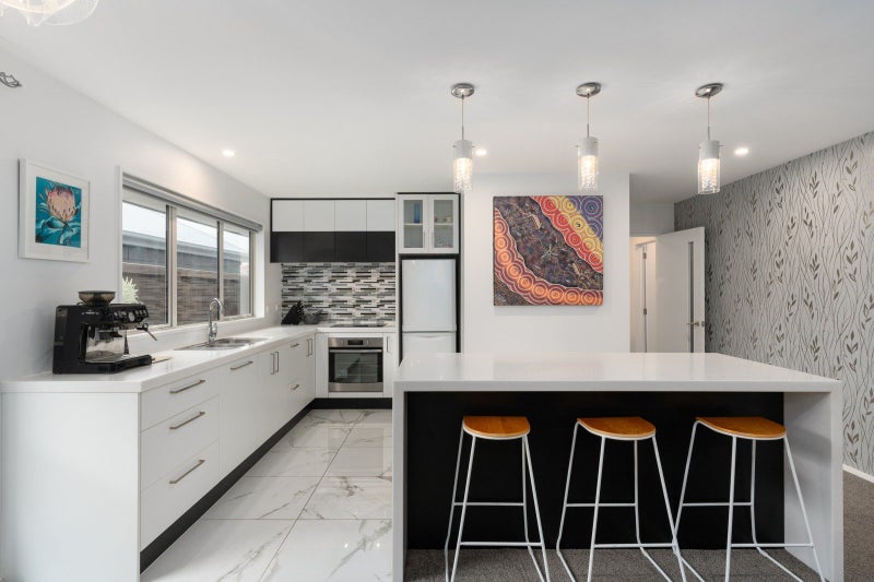 21 Bronco Drive, Aidanfield, Christchurch - Carousel 2