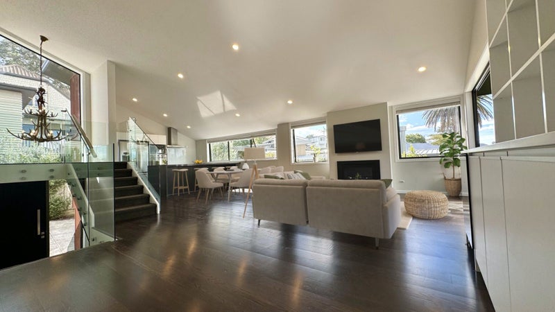 43A Kurahaupo Street, Orakei, Auckland - Carousel 1