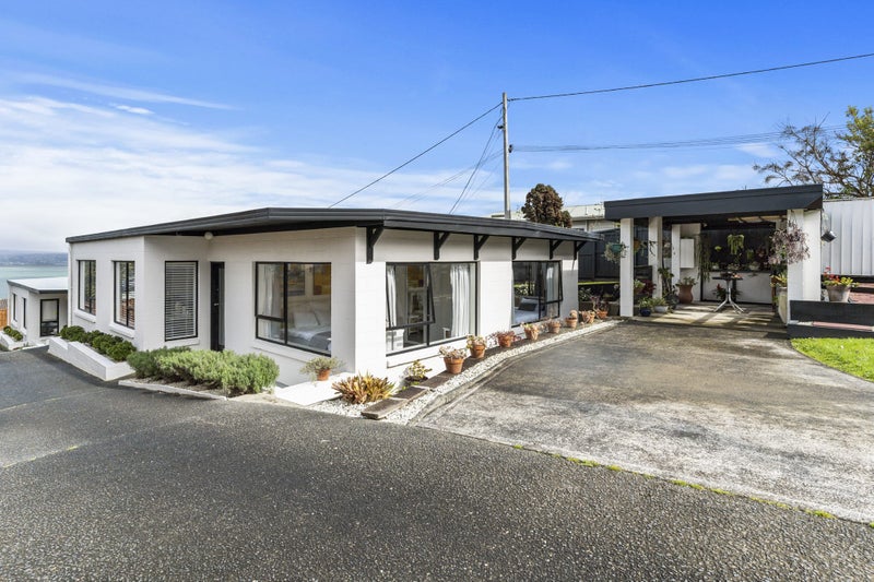 1/33 Sea Vista Avenue, Beach Haven, Auckland - Carousel 1