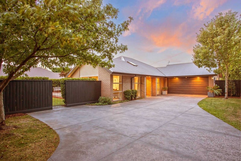 20 John Campbell Crescent, Hillmorton, Christchurch - Carousel 2