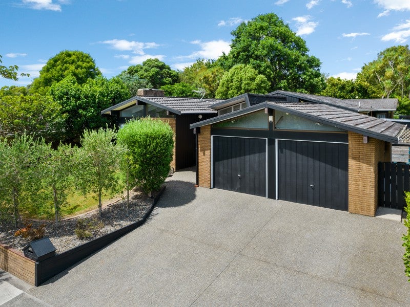 66 Buick Crescent, Awapuni, Palmerston North - Carousel 2