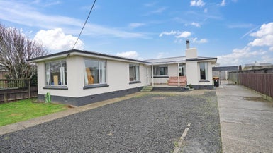 53 Severn Street, Clifton, Invercargill - Carousel 1