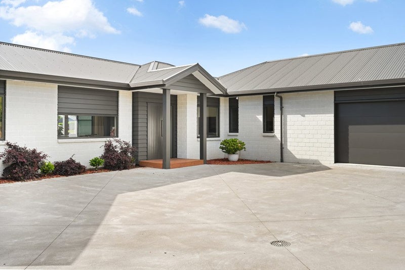 43 Edwards Street, Kimbolton, Feilding - Carousel 1