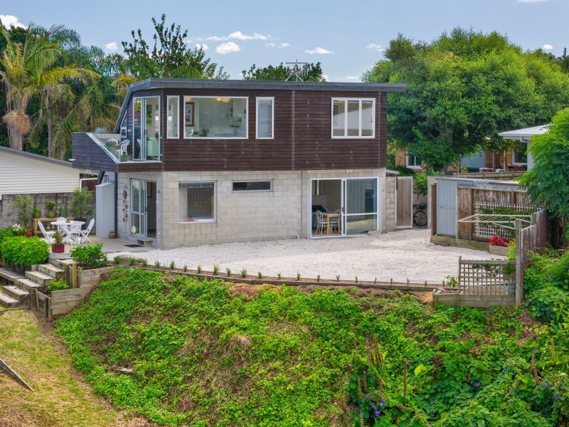 25 Roderick Street, Otumoetai, Tauranga - Carousel 22