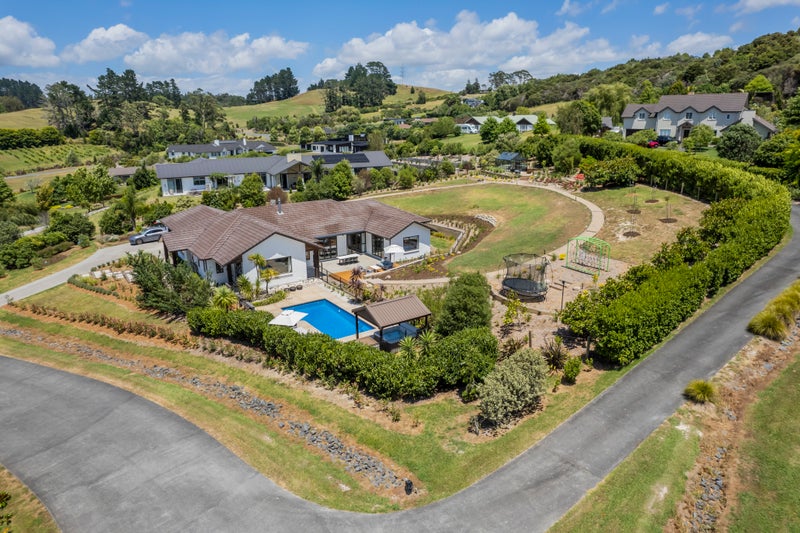 41 Rautahi Terrace, Albany - Carousel 2