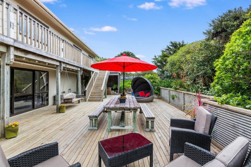 76 Gordon Road, Plimmerton, Porirua - Carousel 2