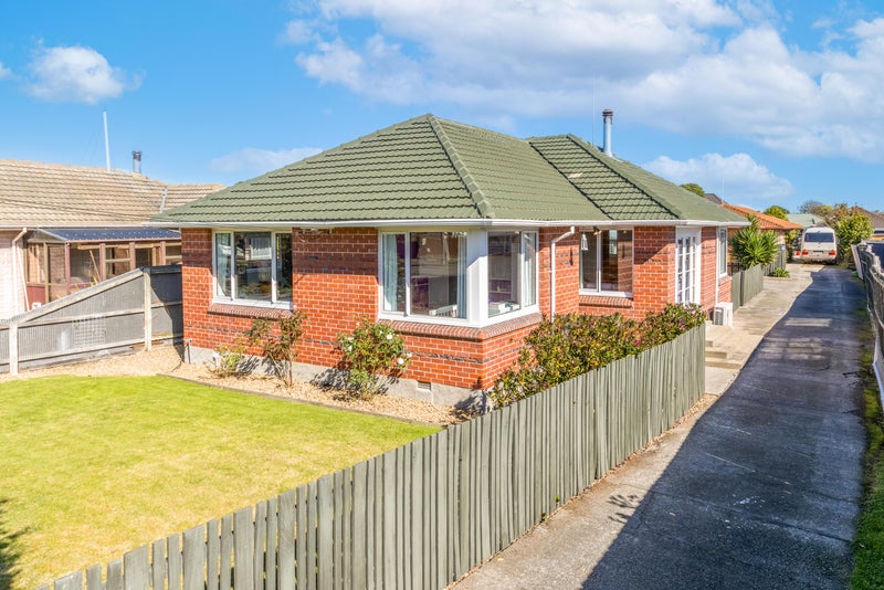 9 Badger Street, Parklands, Christchurch - Carousel 1