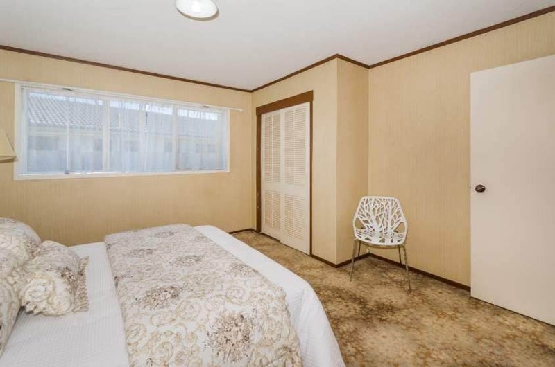 1/33 Akoranga Drive, Northcote, Auckland - Carousel 1