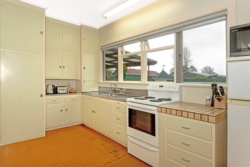4 Mary Street, Mangapapa, Gisborne - Carousel 2