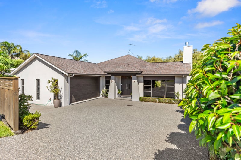 123 Castlewold Drive, Bethlehem, Tauranga - Carousel 1