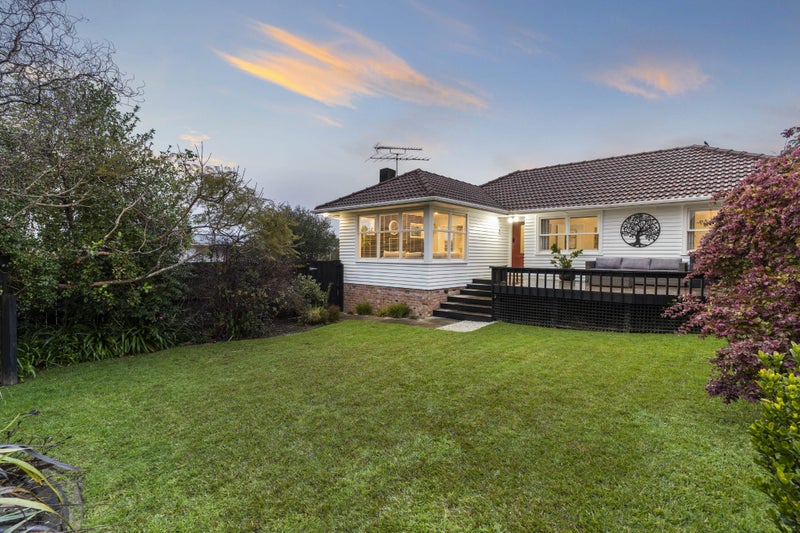 57 Fairclough Road, Beach Haven, Auckland - Carousel 1