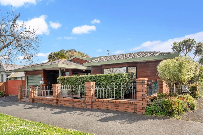 2/9 Marama Avenue, Epsom, Auckland - Carousel 1