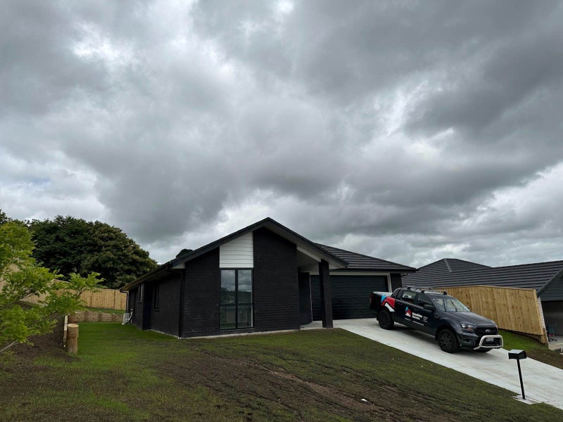 57 Leathem Crescent, Pokeno - Carousel 1