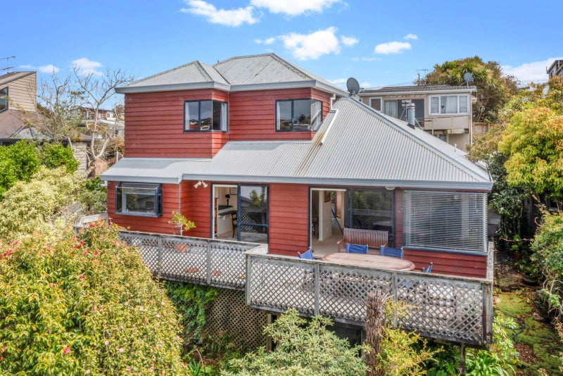 2/18 Kiteroa Terrace, Rothesay Bay, Auckland - Carousel 2