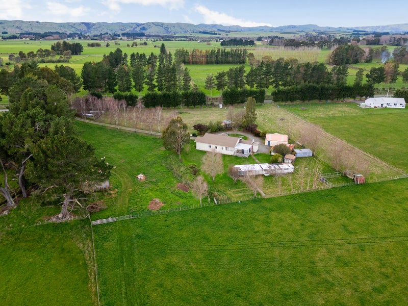 50 Battersea Road, Morison Bush, Greytown - Carousel 32