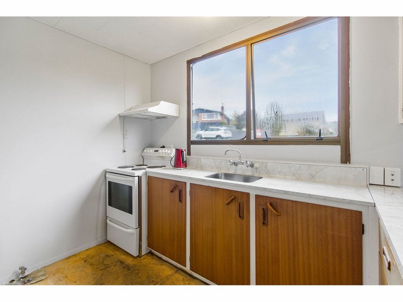 33A Regent Street, West End, Timaru - Carousel 2
