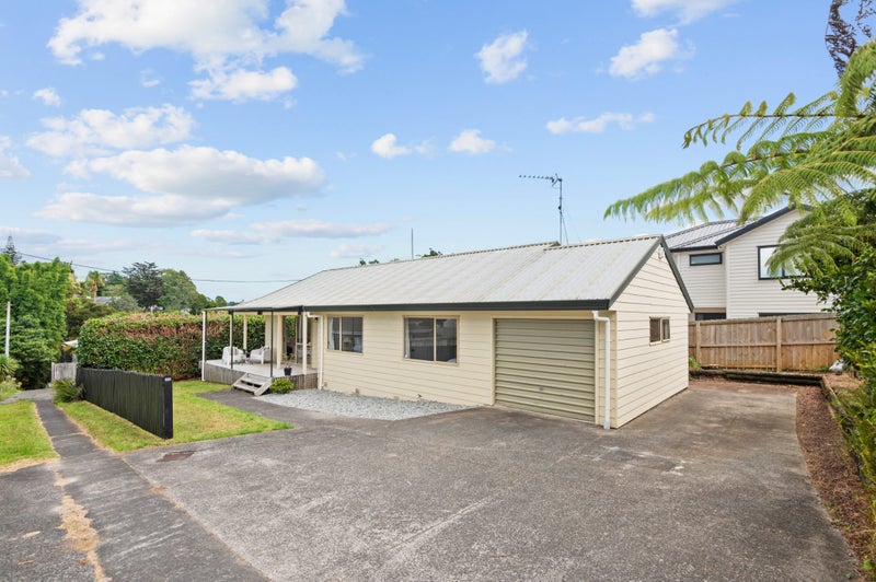 1/14 Elliott Avenue, Bayview, Auckland - Carousel 1